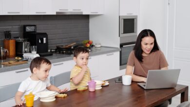 Photo of Het gezinsleven van Angela Schijf: moeder en actrice in balans