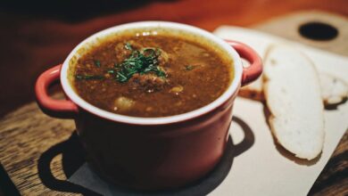 Photo of Ossenstaartsoep in de slowcooker: zo maak je hem stap voor stap